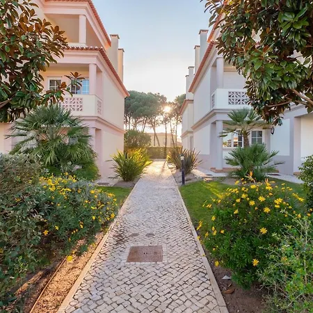 T3 Caravelas Apartment *